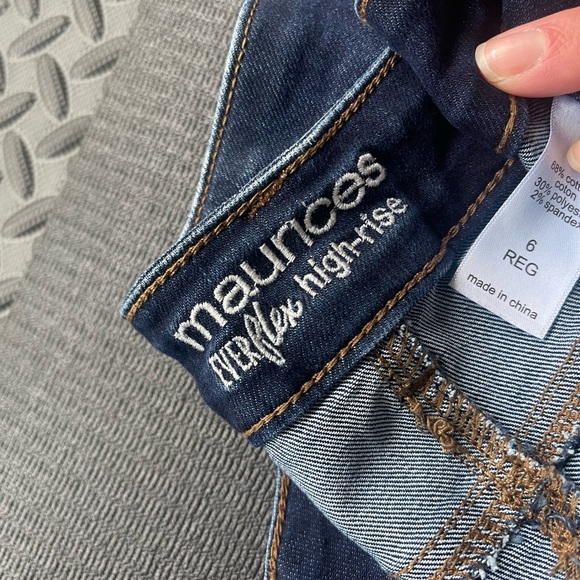 Maurice’s High Rise Ever Flex - Picture 2 of 2